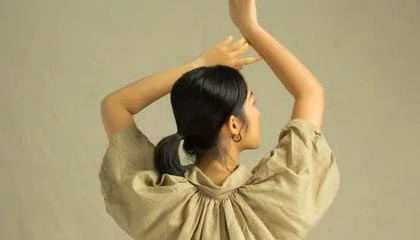 乐鱼体育官网下载-体育科技创业：新兴企业如何重塑足球产业，体育产业中足球职业化发展的建议与对策